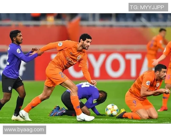 各大足球明星接连受伤对球队战绩影响深远引发球迷热议